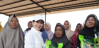 Li Claudia Salurkan Bantuan dan Sumbangan Pembangunan di Rempang Eco City
