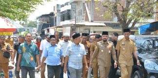Bupati Al-Farlaky Dukung Pengembangan Pasar Simpang Ulim