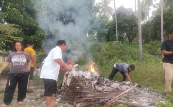 Pantai Pasir Manang Jadi Saksi Aksi Peduli Lingkungan Jemaat HKBP Tarempa