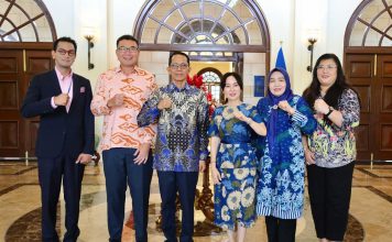 Amsakar Achmad dan Li Claudia Chandra Perkuat Hubungan dengan Singapura