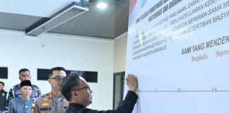 Bupati Bengkalis Ikut Membacakan Empat Poin Utama Ikrar Deklarasi Damai