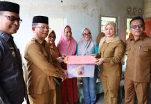 Cuaca Ekstrem Landa Bintan, Sejumlah Rumah Rusak Diterjang Angin Kencang Wakil Bupati Deby Maryanti Turun Langsung ke Lapangan