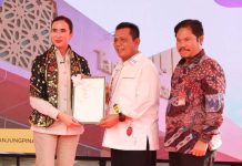 Gubernur Ansar Serahkan Sertifikat Lahan Pusat Kreasi Destinasi Pariwisata di Kawasan Gurindam 12 kepada Menpar RI