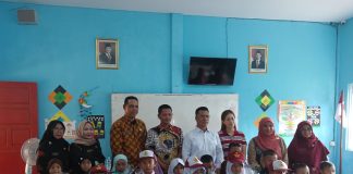 Pemkab Anambas Salurkan 7 Item Perlengkapan Sekolah untuk Siswa Baru SDN 004 Letung