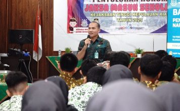 Kejati Kepri Bangun Kesadaran Hukum Pelajar MTsN 1 Batam, Sosialisasikan tentang Bahaya Napza, Bullying dan Cerdas Bermedsos