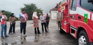 Bupati Cen Sui Lan dan Wabup Jarmin Tinjau Kedatangan Mobil Damkar Baru