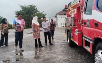 Bupati Cen Sui Lan dan Wabup Jarmin Tinjau Kedatangan Mobil Damkar Baru