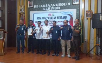 Dukung Asta Cita Presiden, Kejari Karimun Tandatangani MoU Pembinaan Koperasi Merah Putih Sungai Raya