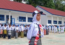 SMPN 1 Sampolawa Peringati Hari Sumpah Pemuda dengan Sentuhan Kearifan Lokal