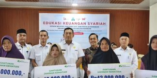 Bupati Simeulue dan OJK Aceh Serahkan Santunan Jaminan Kematian BPJS Ketenagakerjaan untuk Petani dan Nelayan