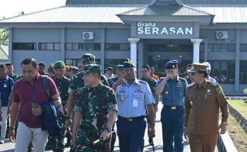 Danlanud RSA Natuna Sadjad Antar Kepulangan Dankodiklatad dan Danpussenif