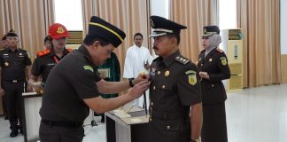 Kajati Kepri Lantik 6 Pejabat Baru, Tekankan Profesionalisme dan Integritas