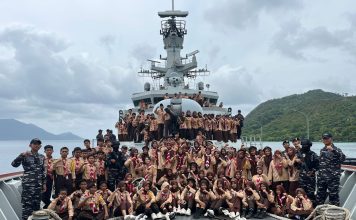 Danlanal Ranai Dampingi Pembinaan Latsar Saka Bahari di KRI TOM-357: Cetak Generasi Muda Berjiwa Bahari dan Cinta NKRI