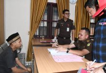 Berkas Perkara Dinyatakan Lengkap, Polres Aceh Timur Serahkan Tersangka Pembunuhan Kurir ke Jaksa