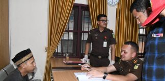 Berkas Perkara Dinyatakan Lengkap, Polres Aceh Timur Serahkan Tersangka Pembunuhan Kurir ke Jaksa