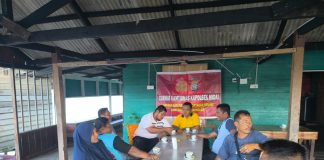 Polsek Midai Gelar Jumat Curhat Kamtibmas Bersama Nelayan di Kelurahan Sabang Barat