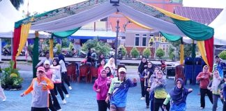 Sekda Lingga H. Armia Ikuti Senam Sehat Bersama Masyarakat dalam Semarak Hari Jadi Lingga ke-22