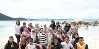 Hangatnya Persaudaraan Keluarga Besar Kecamatan Siantan Timur dalam Family Gathering