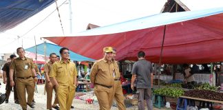 Tinjau Pasar Sialang Sakti Sekda Siak Terima Keluhan Kesah Pedagang