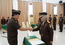 Kajati Kepri J. Devy Sudarso Lantik Wakajati Kepri Baru, Tekankan Pelaksanaan Amanah Penuh Rasa Tanggungjawab, komitmen dan Dedikasi yang Tinggi