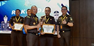 Kejari Karimun Terdepan! Bawa Pulang 7 Piala Rakerda, Bukti Nyata Penegakan Hukum Adaptif dan Berintegritas