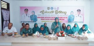 Ketua TP PKK Kunker Ke Kantor Camat Aek Songsongan Monitoring Persiapan Lomba IVA