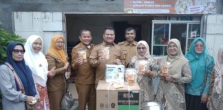 Pemkab Asahan Melalui Dinas Koperasi Perdagangan Dan Perindustrian Salurkan Bantuan Kepada Pelaku Usaha