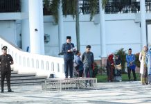 Pimpin Upacara Hari Ibu ke-97 dan Bela Negara ke 77, Sekda Siak Tekankan Peran Perempuan dan Semangat Nasionalisme