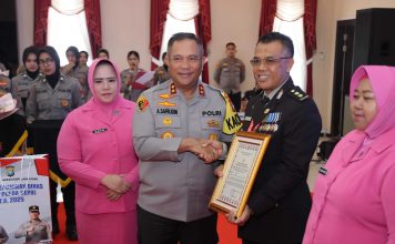 Polda Kepri Gelar Pembinaan Tradisi Prapengahiran Dinas Bagi PNPP