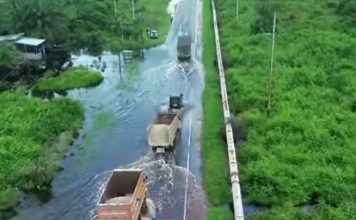 Bupati Siak Tinjau Banjir di Simpang Obor, Ruas Jalan Nasional Terendam