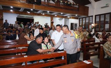 Pastikan Perayaan Natal Berjalan Aman, Kapolda Kepri Tinjau Sejumlah Gereja di Batam