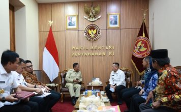 Wamenhan Terima Audiensi Bupati Lingga, Bahas Pemanfaatan Lahan Latihan TNI untuk Proyek Strategis Nasional
