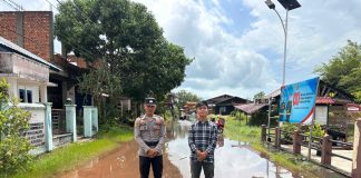 Antisipasi Banjir Rob, Polsek Daik Lingga Patroli Wilayah Pesisir