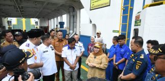 Komitmen Layanan Prima, Bupati Kasmarni Pantau Langsung Inovasi Dishub dan Kunjungi Armada Baru