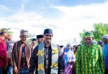Hadiri Pesta Panen Wakeakea, Bupati Buteng Janjikan Realisasi Perbaikan Infrastruktur Jalan