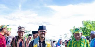 Hadiri Pesta Panen Wakeakea, Bupati Buteng Janjikan Realisasi Perbaikan Infrastruktur Jalan