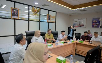 Hadiri Rakor KKKS, Bupati Kasmarni Komitmen Tingkatkan Kerjasama Pengelolaan Sumber Daya Energi