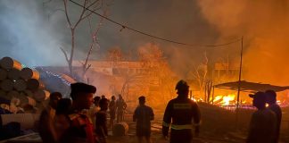 Respon Cepat Ditsamapta Polda Kepri Tangani Kebakaran Angkringan Mega Legenda