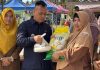 Bupati Lingga Ikuti Gerakan Pangan Murah se-Kepri, 650 Paket Disalurkan untuk Warga Daik