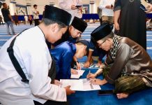 Awali Ramadan dengan Tarawih Bersama Warga, Wali Kota Batam Amsakar Perkuat Silaturahmi