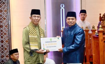Lewat Safari Ramadhan Amsakar Achmad Ajak Masyarakat Perkuat Ibadah dan Kepedulian Sosial