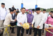 Gubernur Ansar Resmikan Dermaga Apung HDPE Pelabuhan Jagoh Dabo Singkep, Perkuat Konektivitas Wilayah Kepulauan