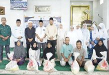Wabup Lingga Novrizal Hadiri Pembagian Sembako dan Santunan Anak Yatim di Masjid Az Zulfa