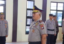 Penuh Haru dan Kebanggaan, Wakapolres Natuna Pimpin Upacara Kenaikan Pangkat Pengabdian Kompol Sutrisno
