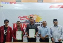 Penandatanganan MoU Bawaslu dan IMM Kota Baubau sebagai Penguatan Pengawasan Partisipatif
