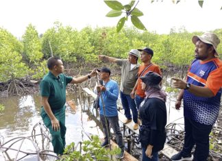Dari Pena ke Lumpur, Jurnalis Kepri Pastikan Harapan Baru Akan Tumbuh di Sungai Tiram