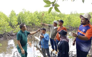 Dari Pena ke Lumpur, Jurnalis Kepri Pastikan Harapan Baru Akan Tumbuh di Sungai Tiram