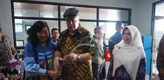Dubes Amerika Serikat Kunjungi Dekranasda Natuna, Apresiasi Produk Kerajinan Lokal
