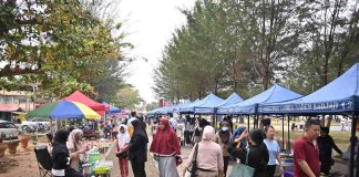 Pasar Minggu Ria Lanud RSA Natuna Ramai Dikunjungi Warga Jelang Ramadhan
