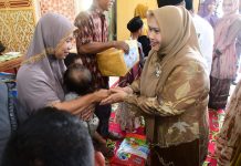 Bupati Kasmarni Safari Ramadhan di Kecamatan Bantan Sekaligus Salurkan Bantuan kepada Masyarakat
